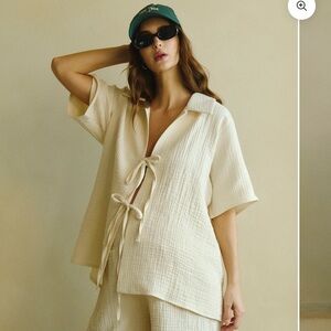 Nothing Fits But - TRIPLE MUSLIN NURSING TOP & SHORTS SET - ONLY WORN ONCE